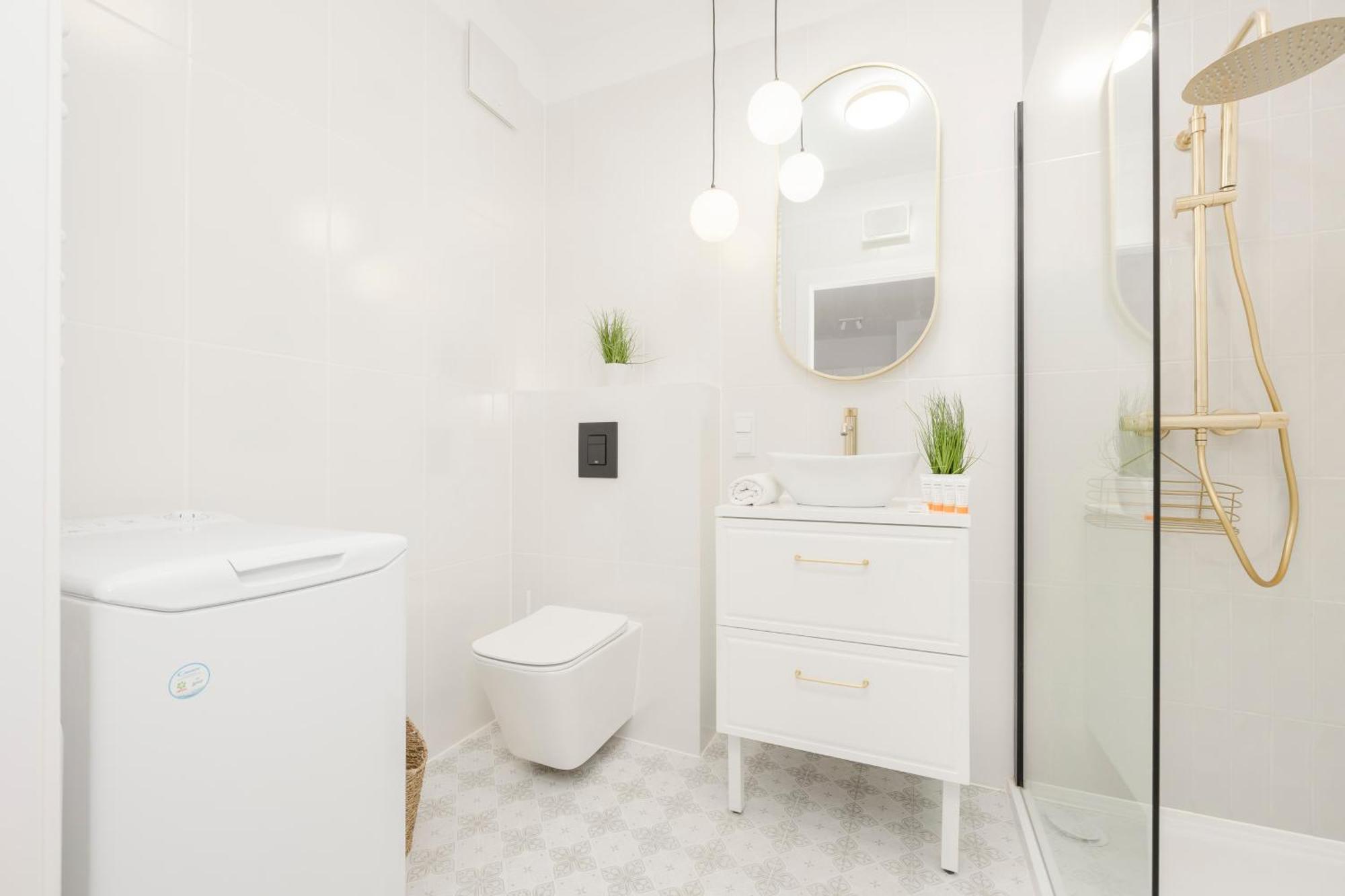 Modern Apartment With Balcony Near Aleje Jerozolimskie By Noclegi Renters Varsó Kültér fotó
