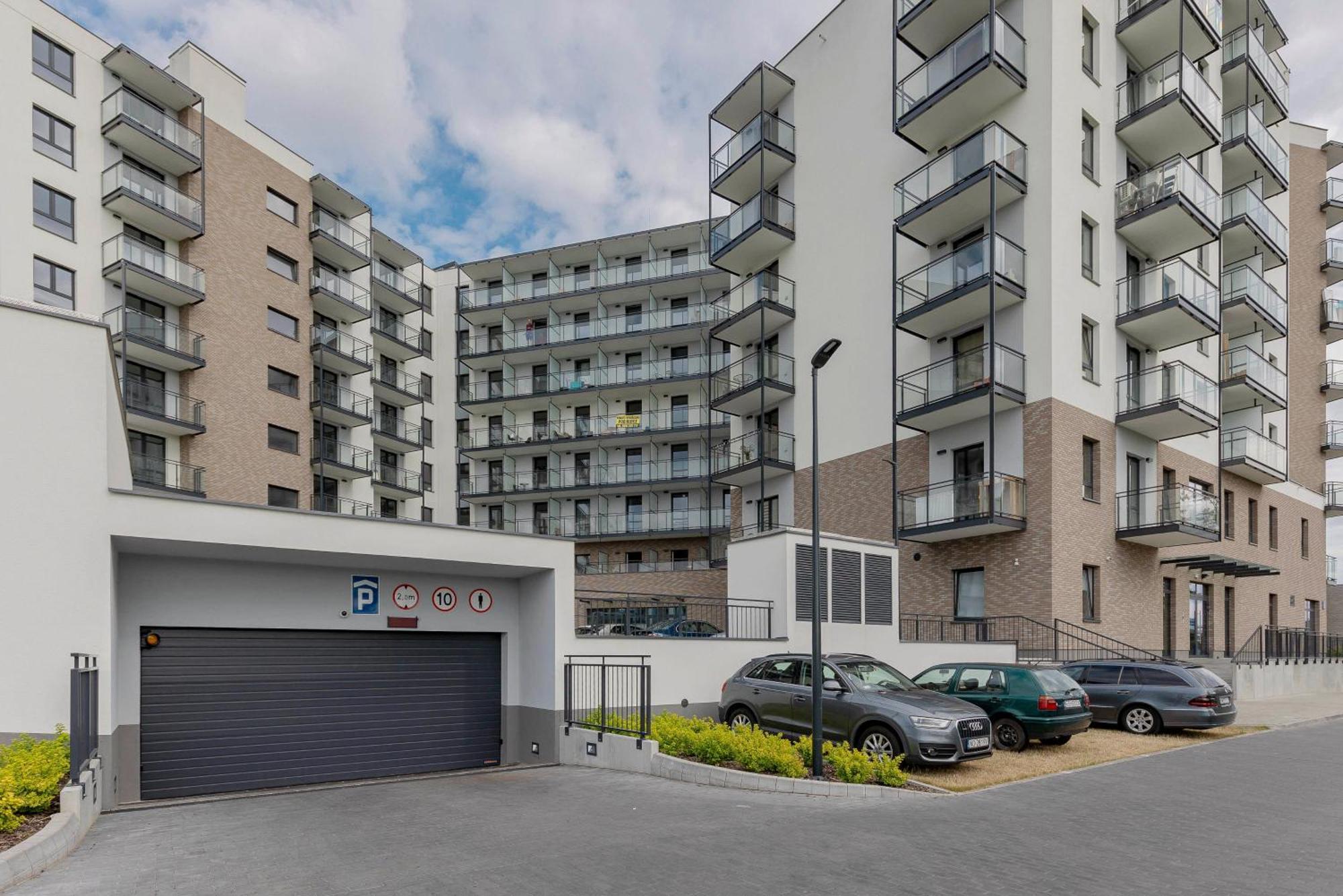 Modern Apartment With Balcony Near Aleje Jerozolimskie By Noclegi Renters Varsó Kültér fotó