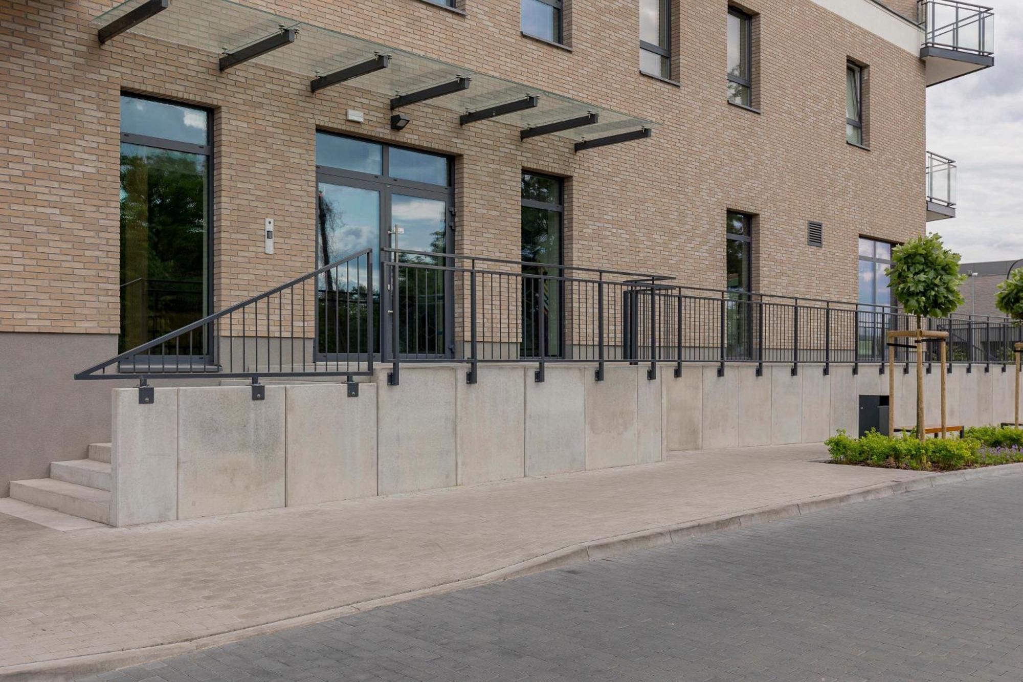 Modern Apartment With Balcony Near Aleje Jerozolimskie By Noclegi Renters Varsó Kültér fotó