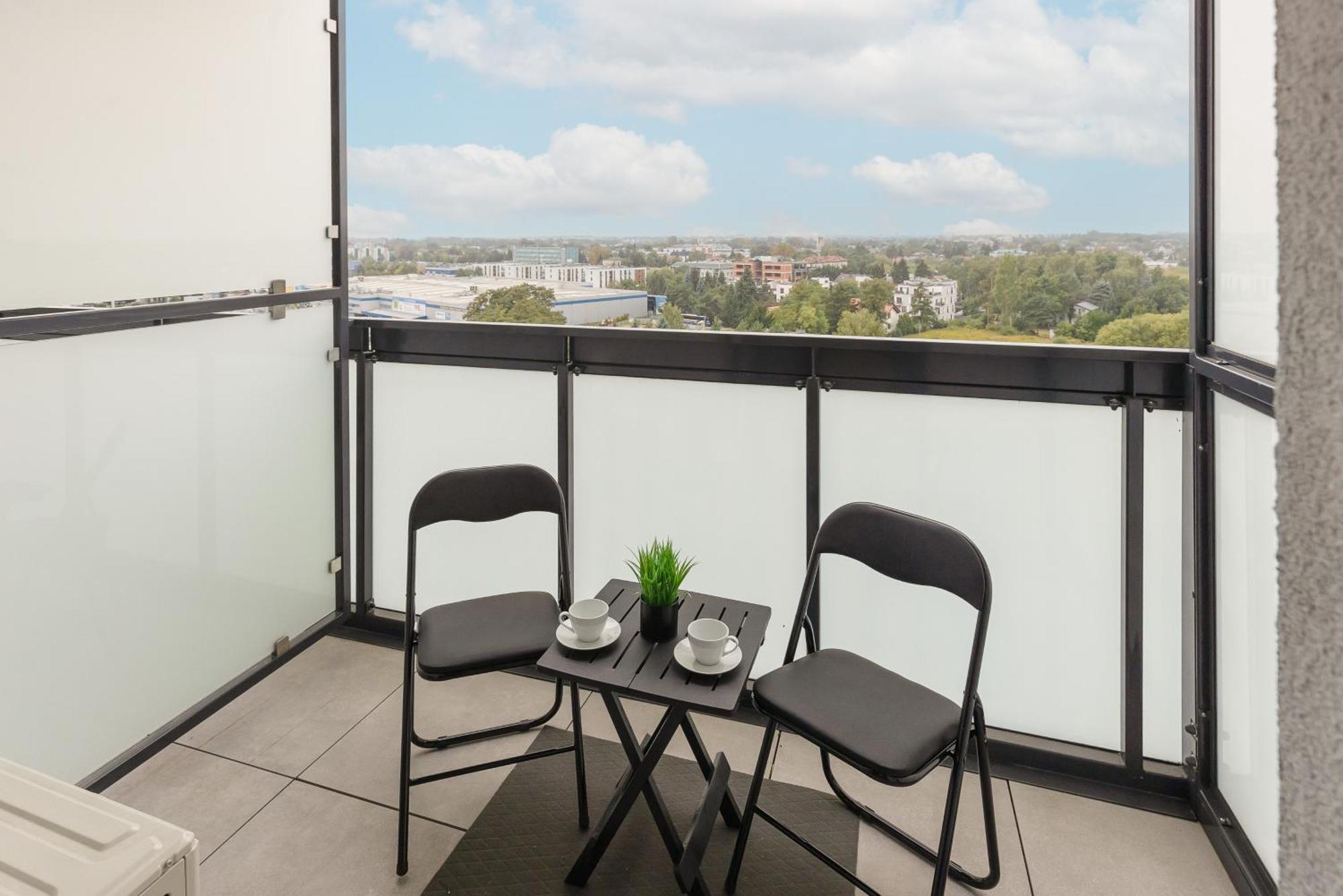 Modern Apartment With Balcony Near Aleje Jerozolimskie By Noclegi Renters Varsó Kültér fotó